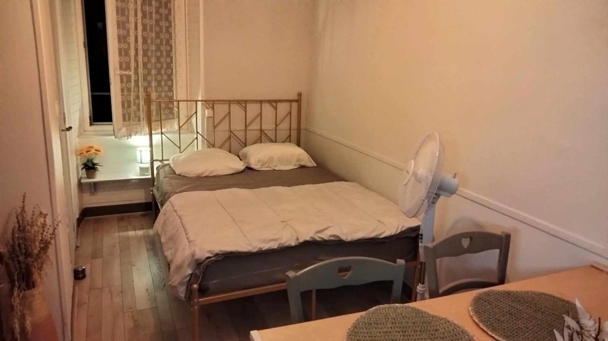 Апартаменти Le Nid Douillet Champetre Linge Fourni Ла-Бурбуль Екстер'єр фото
