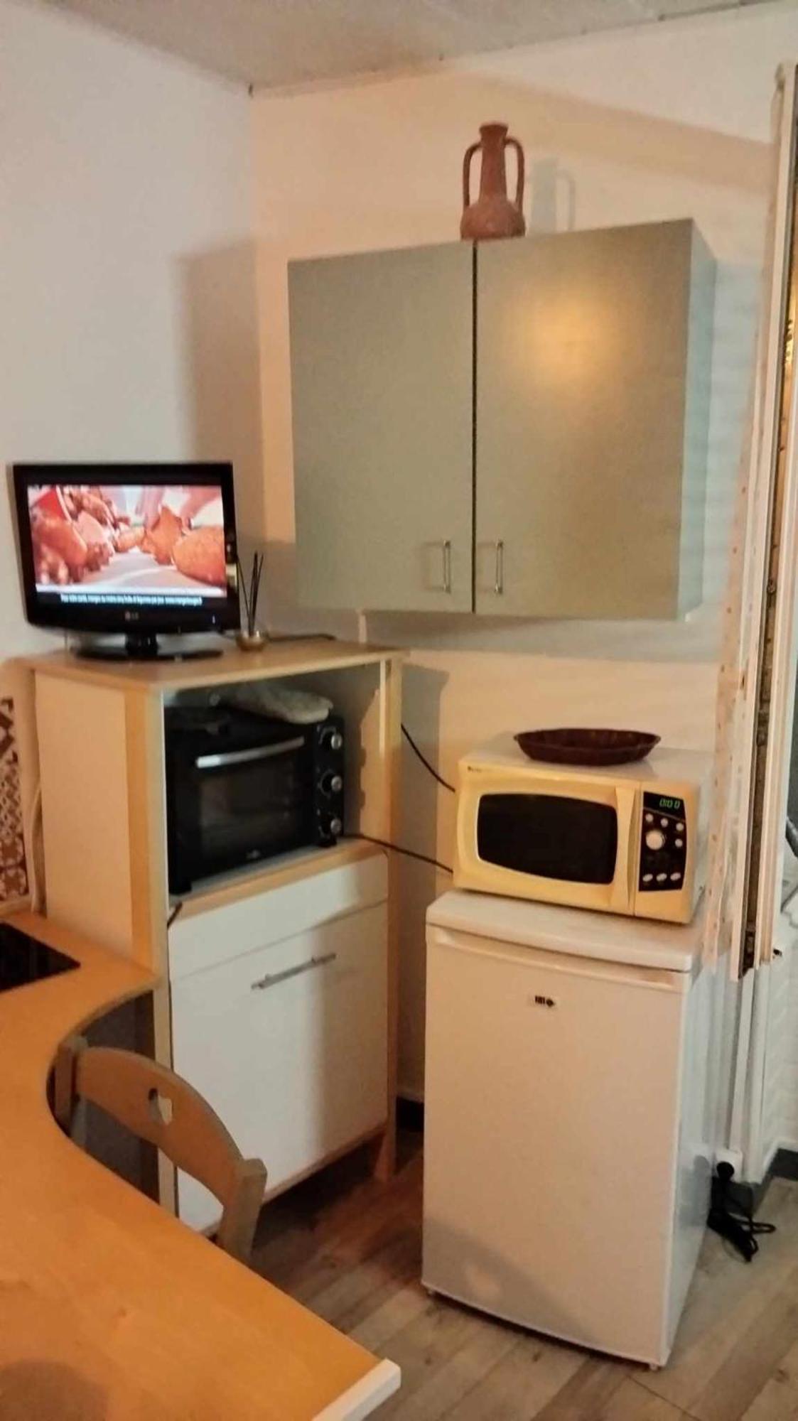 Апартаменти Le Nid Douillet Champetre Linge Fourni Ла-Бурбуль Екстер'єр фото